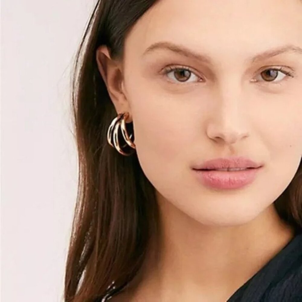 “Triple Dare” Multi-Hoop Classic Simple Minimalist Neutral Casual Circle Earring - Picture 9 of 10